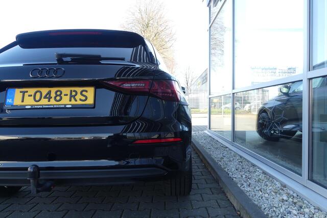 Audi A3 SPORTBACK 40 TFSI e Edition TREKHAAK AFNEEMBAAR (1.400KG), CRUISE, CLIMA, NAVI, APPLE CARPLAY/ANDROID AUTO, KEYLESS, STOELVERWARMING, LANE ASSIST, 85.854KM