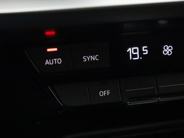 Audi A3 SPORTBACK 30 TFSI/110PK Business edition ·Apple/Android Car Play ·Navigatie · 18'' Velgen · Parkeersensoren ·