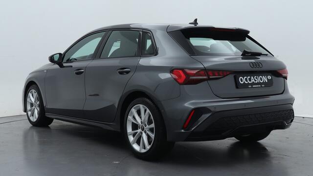 Audi A3 SPORTBACK 30 TFSI 116Pk S-Line edition | Zwart optiek | Carplay | Stoelverwarming |Camera |
