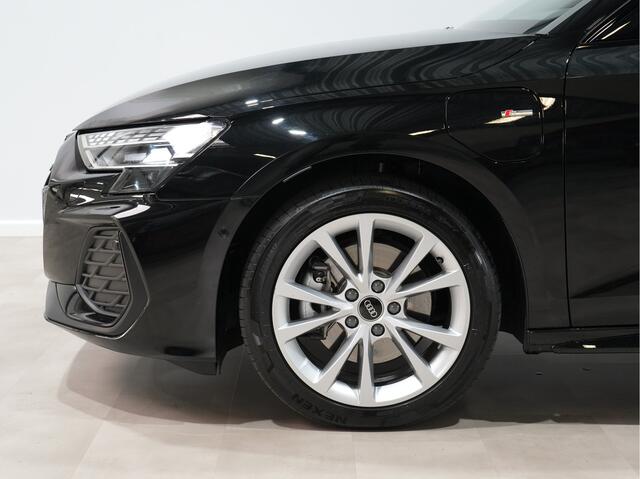 Audi A3 SPORTBACK 40 TFSI e 204pk S-line zwart optiek privacy glas trekhaak 52