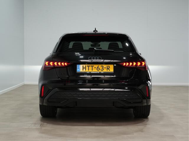 Audi A3 SPORTBACK 40 TFSI e 204pk S-line zwart optiek privacy glas trekhaak 52