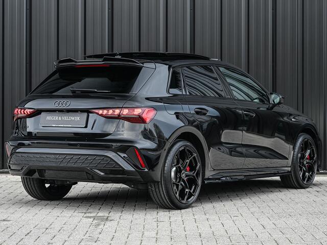 Audi A3 SPORTBACK 45 TFSI e S edition Competition | Panoramadak | 5 jr garantie | Ambiance interieur | Active Cruise | Sonos Sound | S-Seats + Memory | Head-Up | Camera | Stoelverwarming | Keyless