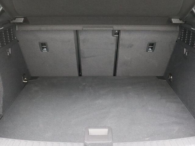 Audi A3 SPORTBACK 45 TFSI e S edition Competition 272PK S-Tronic S-Line, Pano-Schuifdak, Memorystoel, Achteruitrijcamera, Matrix LED-verlichting, Leder, Elektr. Achterklep, Keyless, 18" LM Velgen