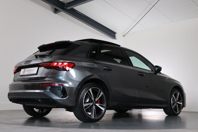 Audi A3 SPORTBACK 45 TFSI e S-Line Competition Panoramadak, Matrix, SOH 90%, Nieuwstaat!