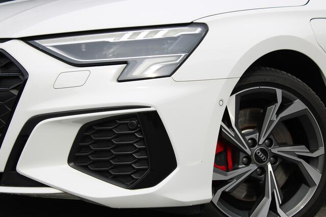 Audi A3 SPORTBACK 45 TFSI e S Edition - Volledig dealer onderhouden - Matrix - Adaptieve Cruise Control - 18 Inch - Virtueel cockpit - Zwart Hoogglans lijsten - Leuke frisse Audi - Achteruitrijcamera