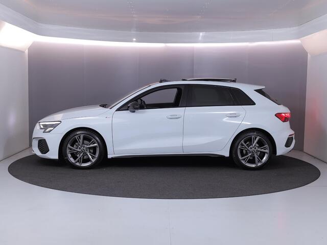 Audi A3 SPORTBACK 30 TFSI S edition 110 pk S-tronic | Verlengde garantie | Navigatie | Panoramadak | Parkeersensoren achter | Stoelverwarming | S-Line |