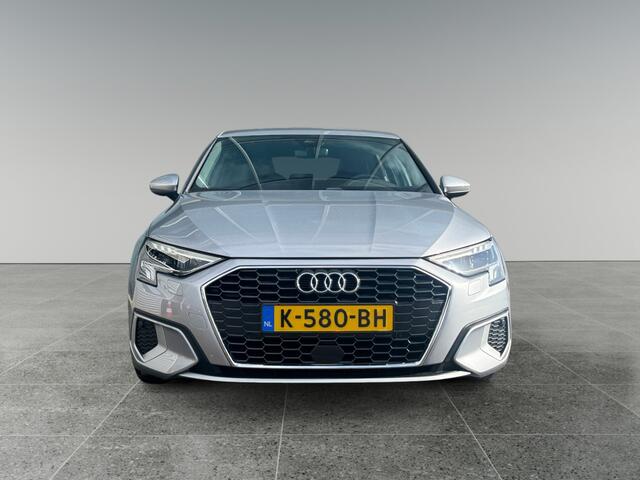 Audi A3 SPORTBACK 30 115pk TFSI Business edition Cruise control | Parkeersensoren voor en achter | Audi virtual cockpit
