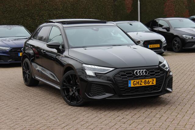 Audi A3 SPORTBACK 45 TFSI e S edition Competition / Trekhaak / Panoramadak / CarPlay / Matrix LED / Keyless / Parkeerhulp V+A / 18'' / Half leder / Navigatie / DAB / Dodehoek / Stoelverwarming / ACC