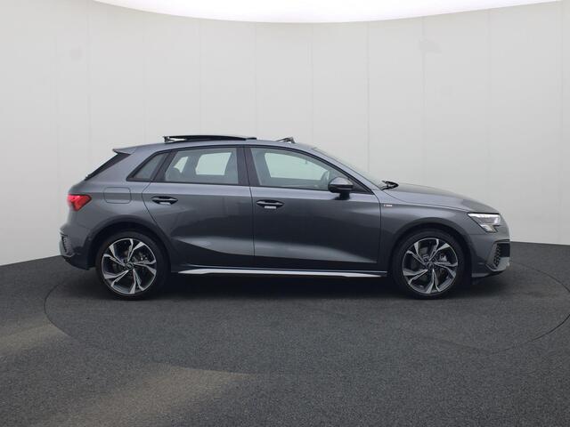 Audi A3 SPORTBACK 40 TFSIe 150kW/204PK S Line · Panoramadak · Apple/Android Car Play · Drive select · Garantie t/m 16-10-2027 of 80000km.