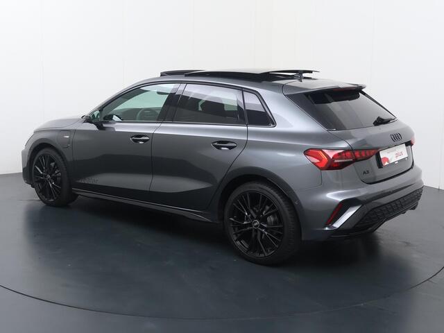 Audi A3 SPORTBACK 40 TFSI e S edition 204 pk S-tronic | Panoramadak | Adaptieve Cruise Control | Sfeerverlichting | Camera | Inklapbare spiegels | Stoelverwarming |