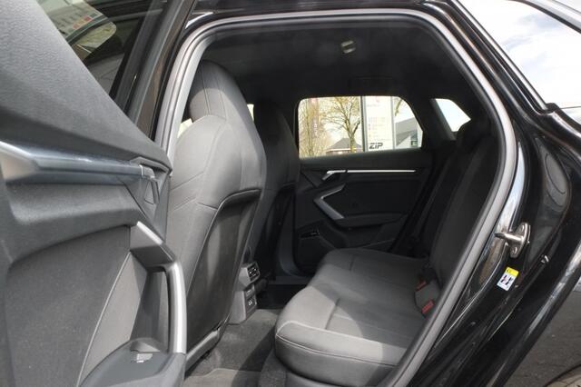 Audi A3 SPORTBACK 40 TFSI e | Sonos | Trekhaak | Head-up | Camera | Navigatie