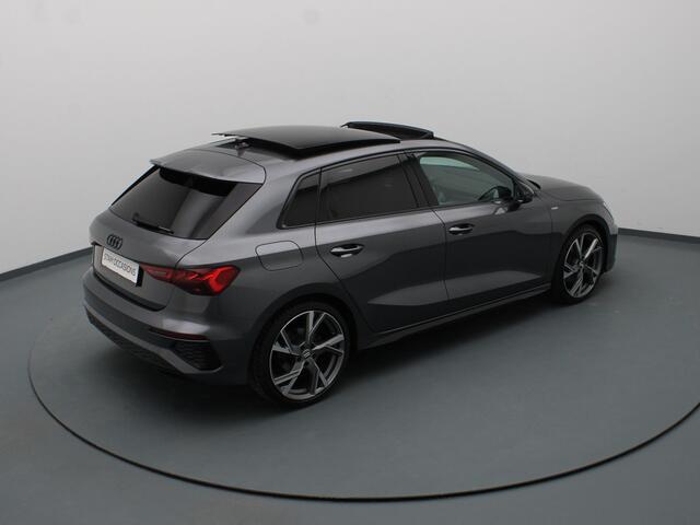 Audi A3 SPORTBACK 35 TFSI S edition 150pk Cruise | Climate | Parkeersens. v+a | Stoelverw. | Panoramadak