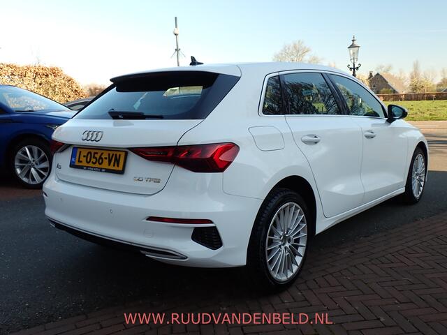 Audi A3 SPORTBACK 30 TFSI Advanced edition CARPLAY / LED / SPORTSTOELEN / CRUISE