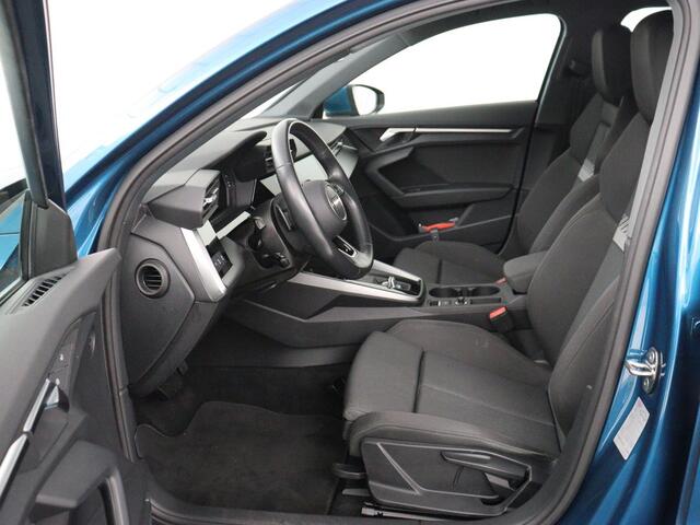 Audi A3 SPORTBACK 30 TFSI Advanced edition | Sportstoelen | Park Assist | Carplay | Virtual Cockpit | Audi Sound | Full LED | Navigatie | Sportstuur | Climate control | Bluetooth | Cruise control