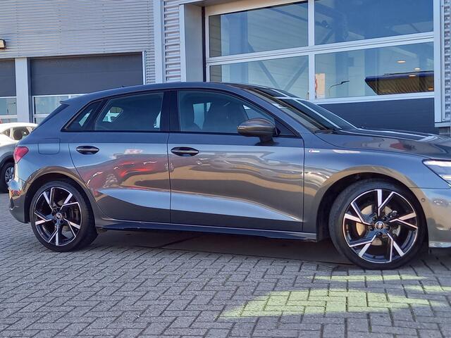 Audi A3 SPORTBACK 35 150PK TFSI S edition 3X S-LINE - VIRTUAL - CAMERA - NL AUTO - 1 EIGENAAR