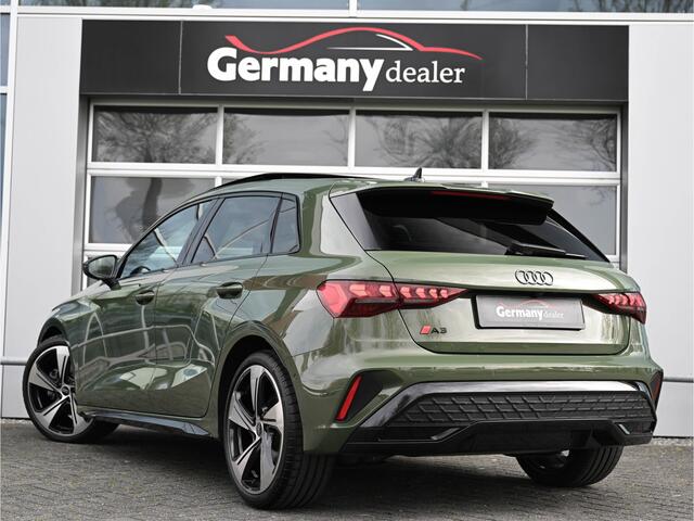 Audi A3 SPORTBACK 35TFSI 150pk S-Line Black Optic NewTyp Pano Sonos RS-Zetels Head-Up M-Led 18-Inch District
