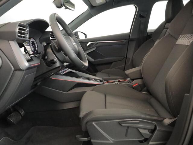 Audi A3 SPORTBACK 40 TFSI e Advanced edition 204 pk s-tronic | SOH 100% | Verlengde garantie | Navigatie | Parkeersensoren (Park assist) | Achteruitrijcamera | Stoelverwarming | Adaptieve cruise control |