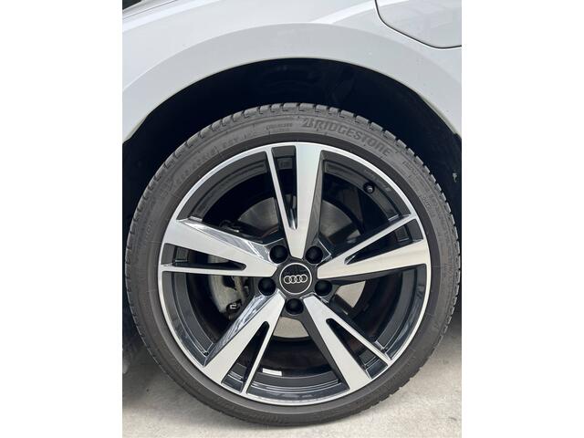 Audi A3 SPORTBACK 40 TFSI e Advanced Edition Hybrid | LEDER | TREKHAAK | CAMERA | CARPLAY/ANDROID | NAVI | PDC V+A | LMV 18'' | ADAPTIVE CRUISE CONTROL | CLIMATE CONTROL | STOELVERWARMING | VIRTUAL COCKPIT | LED | KEYLESS | DAB | BLUETOOTH