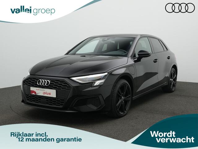 Audi A3 SPORTBACK 40 TFSI e 204 pk | Trekhaak | Sportstoelen | Adaptive Cruise | Stoelverwarming | Carplay | Keyless Entry