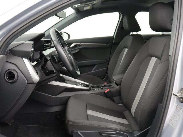 Audi A3 SPORTBACK 40 TFSIe Edition | SOH 94% | Panoramadak | Carplay | Virtual Cockpit | Climate control | Parkeerhulp | Cruise control | Bluetooth | Full LED | DAB | PHEV | Plug In