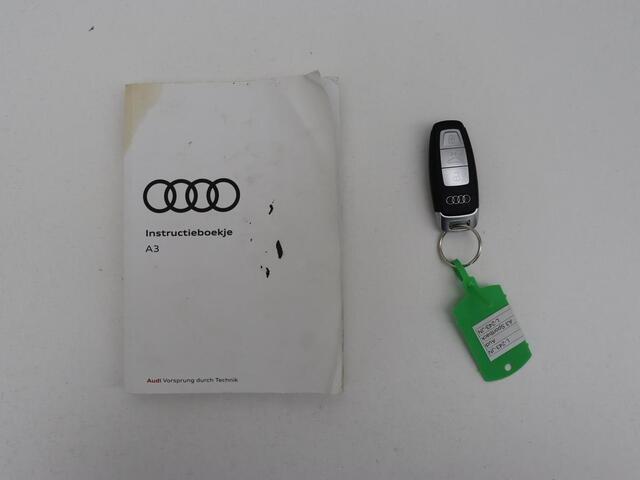 Audi A3 SPORTBACK 40 TFSIe Edition | SOH 94% | Panoramadak | Carplay | Virtual Cockpit | Climate control | Parkeerhulp | Cruise control | Bluetooth | Full LED | DAB | PHEV | Plug In