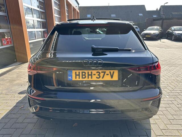 Audi A3 SPORTBACK 45 TFSI e S edition Competition | Panoramadak | RS stoelen | Black optic pakket |