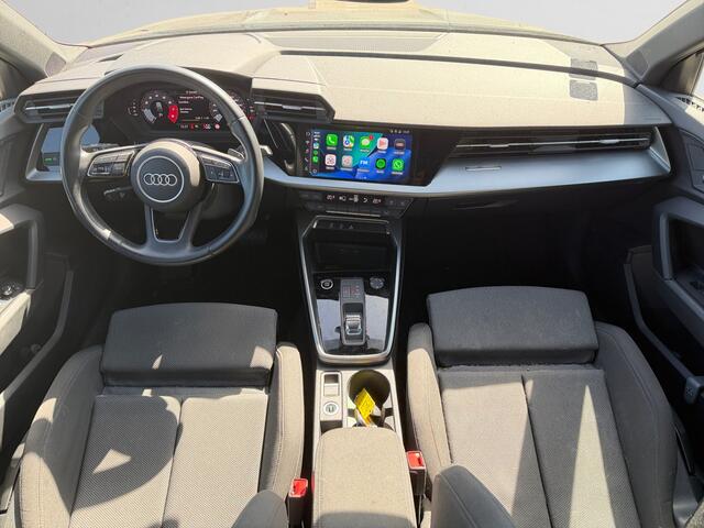 Audi A3 SPORTBACK 30 TFSI Business edition Carplay, Android Auto, Led Matrix, Sport Interieur, Privacy Glass