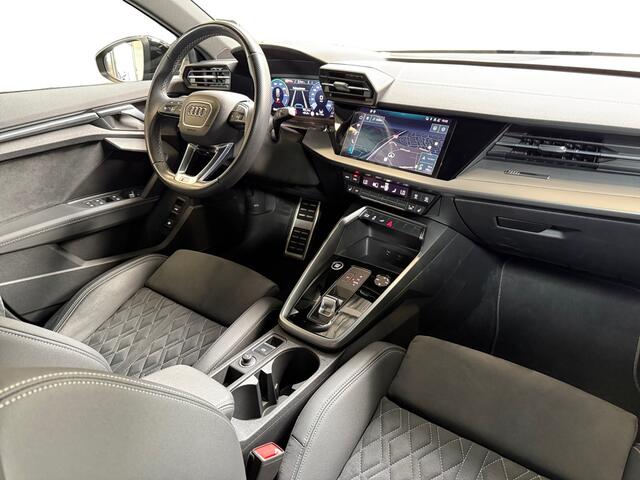 Audi A3 SPORTBACK 45 TFSI e S edition Competition I Sportstoelen I Stoelverwarming I Cruise Control