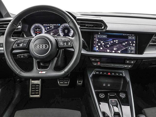 Audi A3 SPORTBACK 40 TFSIe 204pk S-tronic S edition · Camera · Apple/Android Car Play · Navigatie · Stoelverwarming · P-Sensoren · 18'' Inch · Garantie t/m 06-05-2029 of 100.000km
