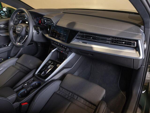 Audi A3 SPORTBACK 35 TFSI 2x S-Line edition / 150pk / Maxton / Panorama dak / Sonos / Achteruitrij camera /