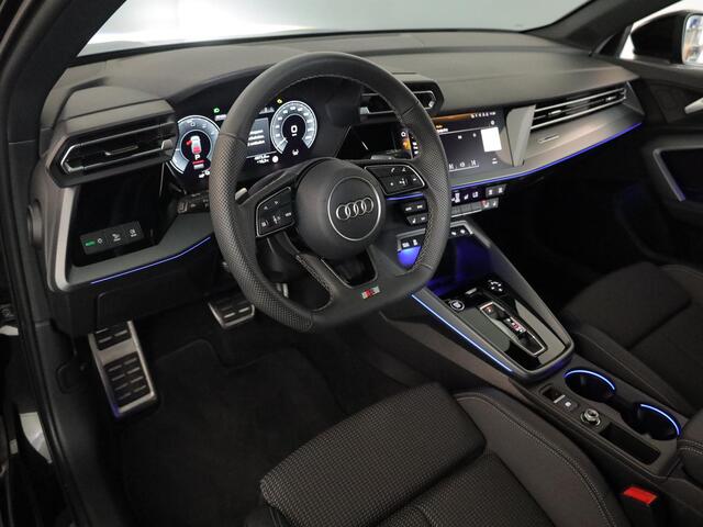 Audi A3 SPORTBACK 40 TFSI e S edition 204 pk S-tronic | Verlengde garantie | Navigatie | Parkeersensoren (Park assist) | Achteruitrijcamera | Adaptieve cruise control | Stoelverwarming | S-Line |