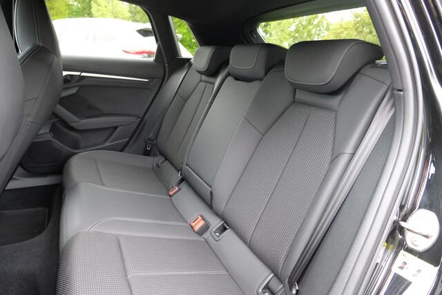 Audi A3 SPORTBACK 40 TFSI e S edition 245 PK | S line | All-Season | Elektrische klep | Sportstoelen | Dodehoeksensoren | 18 inch | Stoelverwarming | Keyless | Dealer Onderhouden | Draadloos Laden