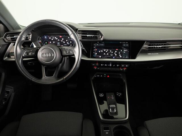 Audi A3 SPORTBACK 40 TFSI e Business edition 204pk | Stoelverwarming | Elek. achterklep | Carplay | Sportstoelen | Audi soundsystem