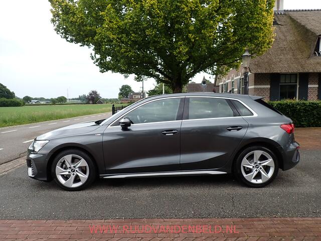 Audi A3 SPORTBACK 35 TFSI S edition / 2X S-LINE / CARPLAY / CRUISE