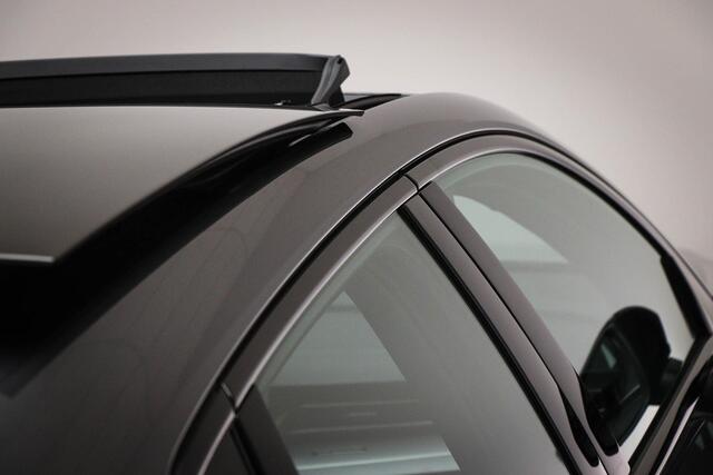Audi A3 SPORTBACK 35 TFSI S-line edition | ASSITENTIE PACK | PANORAMADAK | SFEERVERLICHTING | SONOS DAB | 360 CAMERA | 18"