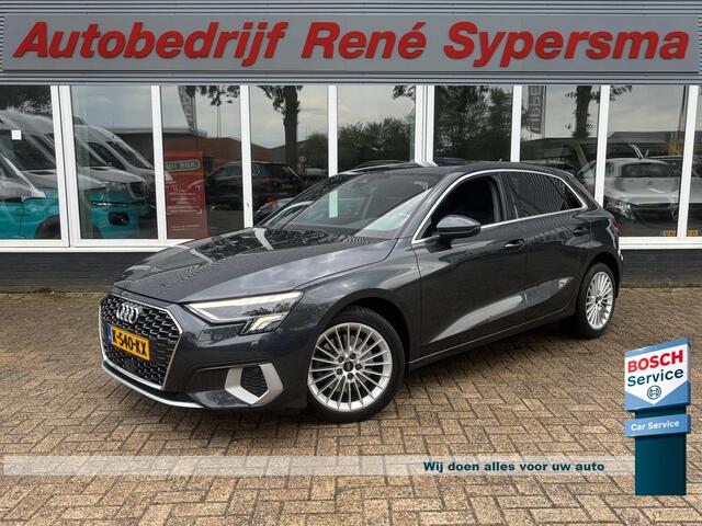 Audi A3 SPORTBACK 30 TFSI Business edition | Sportstoelen | Zwartehemel | Apple Carplay | Stoelverwarming