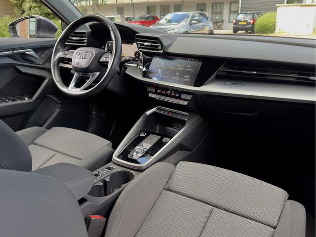 Audi A3 SPORTBACK 35 TFSI AUT7 2X S-LINE EDITION ONE NAVI CAMERA DIGI-DASH APPLE-CARPLAY LED LMV PDC