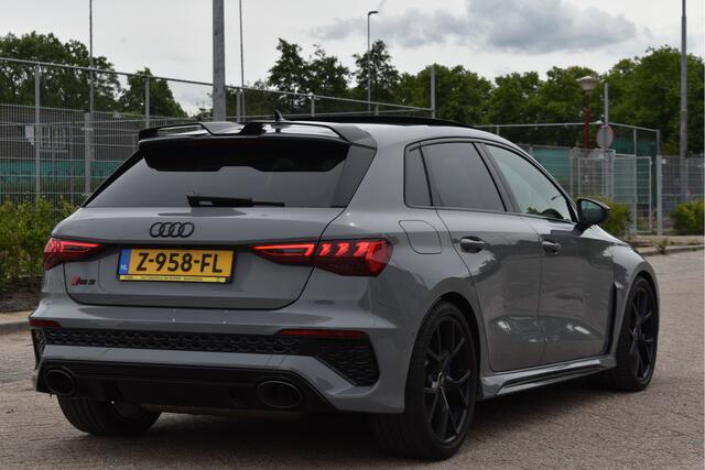 Audi A3 SPORTBACK 2.5 TFSI RS 3 quattro 400 PK RS-Dynamic | Vol | B&O | Keyless | HUD | Keramisch | Massagestoelen | Camera | Open dak