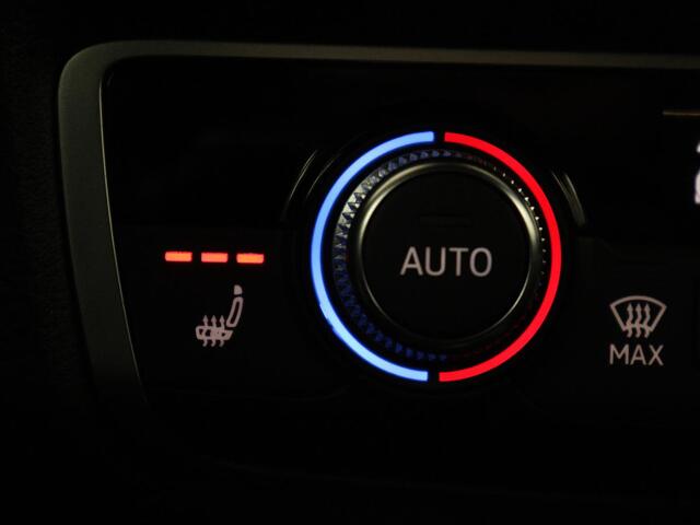 Audi A3 SPORTBACK 1.0 TFSI Sport S Line Edition | Stoelverwarming | Half leder | Full LED | Navigatie | Parkeerhulp | Sportstoelen | Bluetooth | Climate control | Cruise control | S Line