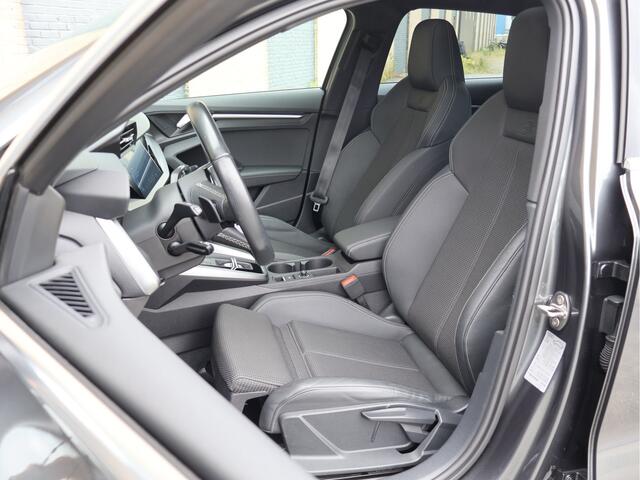 Audi A3 SPORTBACK 35 TFSI edition one S-Line Pano | Matrix LED | ACC | Keyless | Automaat