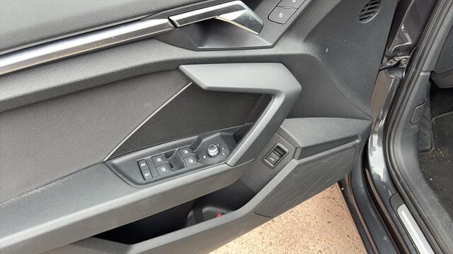 Audi A3 SPORTBACK 30 TFSI Advanced edition AUTOMAAT / PANORAMADAK / KEYLESS / FULL LED / CARPLAY / ACC / DAB+ / ELEK KOFFERKLEP / NL-AUTO