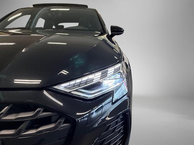 Audi A3 SPORTBACK 45 TFSIe 272pk S-Tronic S edition Competition · Panoramdak · Camera · SONOS Sound · Head-Up Display · Matrix LED · Garantie t/m 28-09-2030 of 100.000km