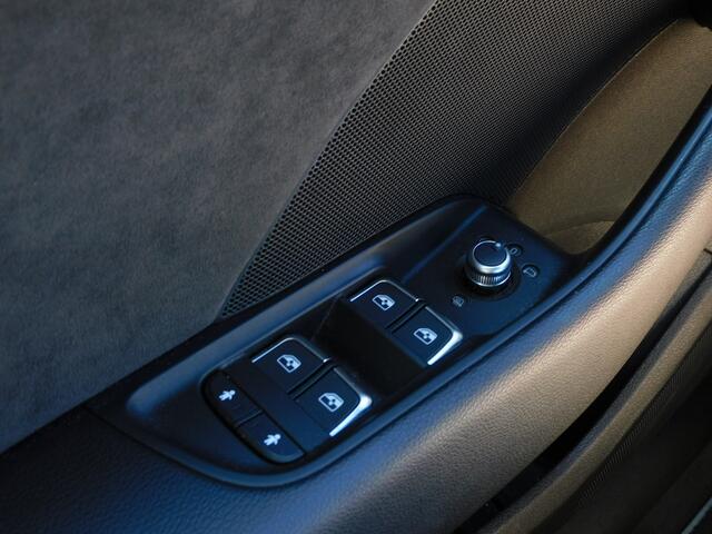 Audi A3 SPORTBACK 35 TFSI CoD Sport S Line Edition TOPSTAAT! DEALER ONDERHOUDEN! PANO/SCHUIFDAK! NAVI! BLUETOOTH! CLIMA! CRUISE!