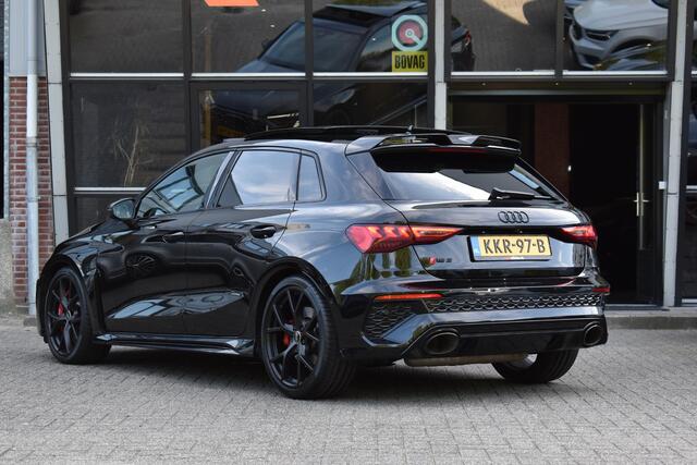 Audi A3 SPORTBACK 2.5 TFSI RS 3 quattro HUD Pano Massage Keyless B&O Lane