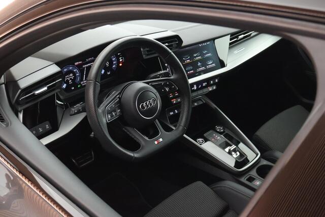 Audi A3 SPORTBACK 45 TFSI e 245pk S edition Competition Trekhaak Camera ACC Stoelverwarming Keyless 2x S-Line