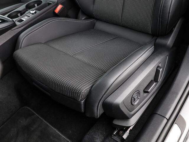 Audi A3 SPORTBACK 45 TFSIe 272pk S-tronic S edition Competition · Camera · Sonos Audio · Elektrische stoelverstelling · Keyless · Stoelverwarming · Afneembare Trekhaak · Fabrieksgarantie tot 03-04-2030 of 100.000km