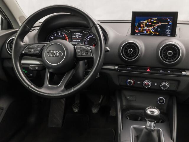 Audi A3 SPORTBACK 1.4 TFSI Sport 150Pk (APPLE CARPLAY, NAVIGATIE, PARKEERSENSOREN, SPORTSTOELEN, CRUISE, NIEUWE APK, NIEUWSTAAT)