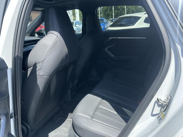Audi A3 SPORTBACK 45 TFSI e S edition Competition 272pk PHEV| 8.000KM! | VAN: 44.900,- VOOR: 42.877,- | INCL. BTW | 143km RANGE WLTP!! | PANORAMADAK | FABRIEKSGARANTIE t/m 04-2027| LEKKER VOL! | S-LINE BINNEN + BUITEN| LEDER|