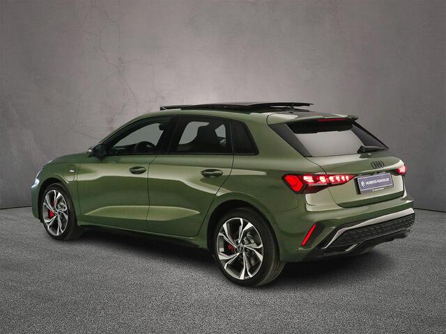 Audi A3 SPORTBACK 45 TFSI e S edition Competition | Panoramadak | Elektrische achterklep | SONOS | Ambient-lichtpakket Pro | Adaptive Cruise Control |