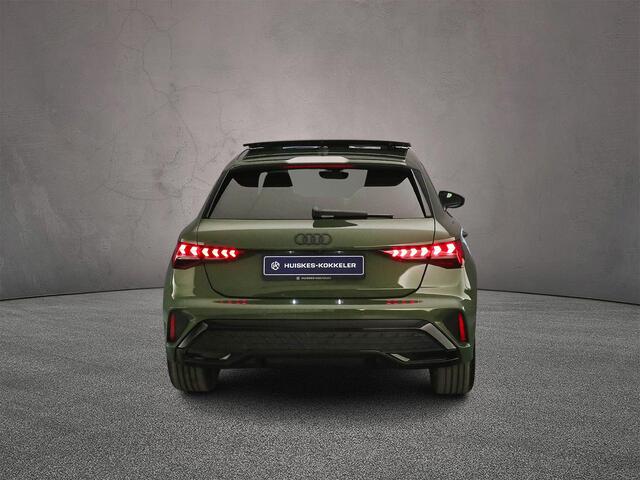 Audi A3 SPORTBACK 45 TFSI e S edition Competition | Panoramadak | Elektrische achterklep | SONOS | Ambient-lichtpakket Pro | Adaptive Cruise Control |